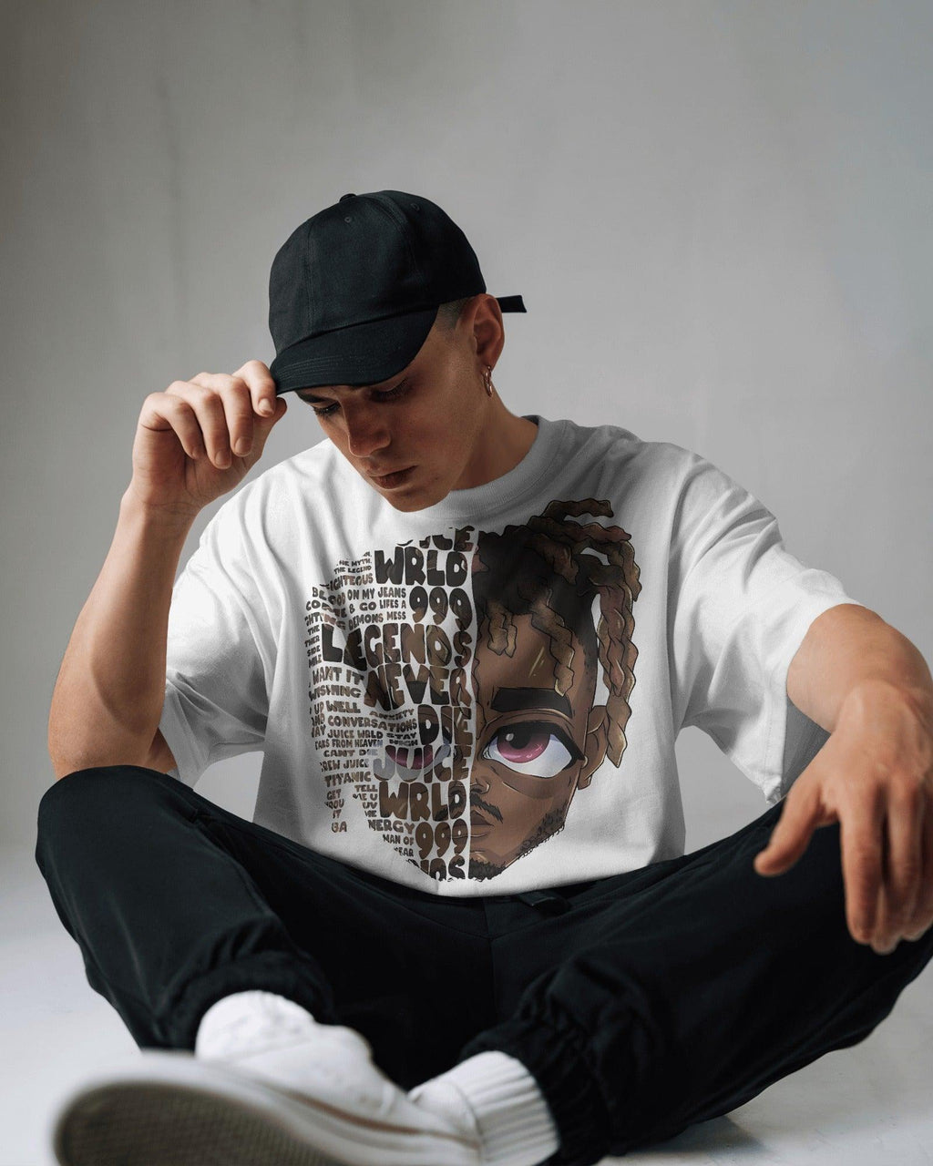 White Juice WRLD t-shirt from Nitorious Atelier featuring a bold graphic tribute to the late rapper. Made from premium cotton, this t-shirt offers a soft feel, durable fabric, and a relaxed fit for everyday comfort.