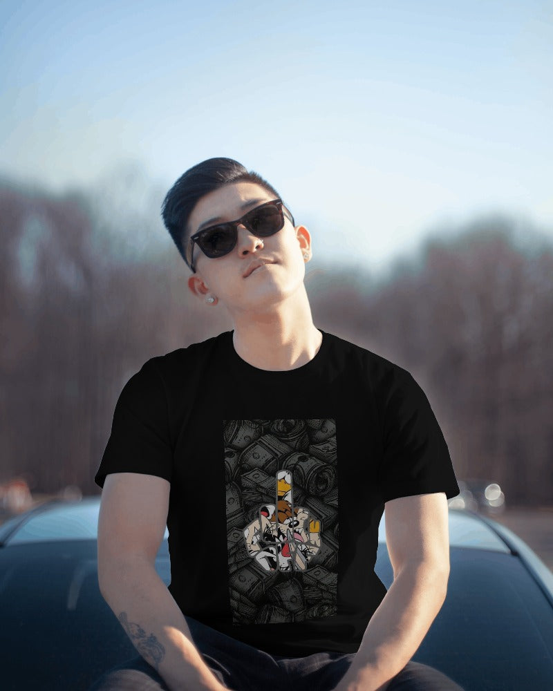 Black regular fit t-shirt from Nitorious Atelier featuring a sleek 'MoneyTunes' graphic design. Made from premium cotton, this t-shirt combines comfort with urban style, ideal for casual outings