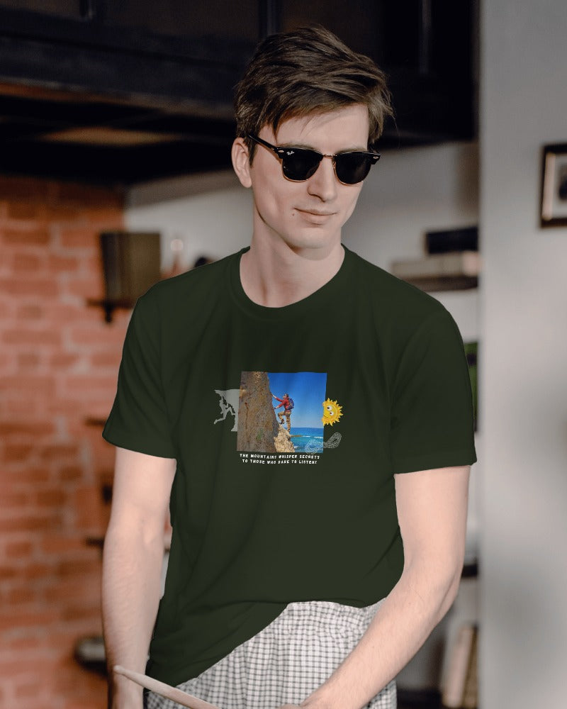 Mountain green regular fit t-shirt from Nitorious Atelier. Crafted from premium cotton, this t-shirt combines comfort with a stylish, nature-inspired hue, ideal for everyday wear.