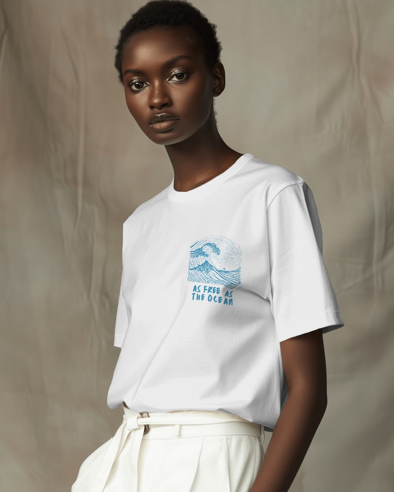 White oversized t-shirt from Nitorious Atelier featuring a stunning ocean print. Made from premium cotton, this shirt blends comfort and style effortlessly, ideal for those who love beach-inspired fashion.