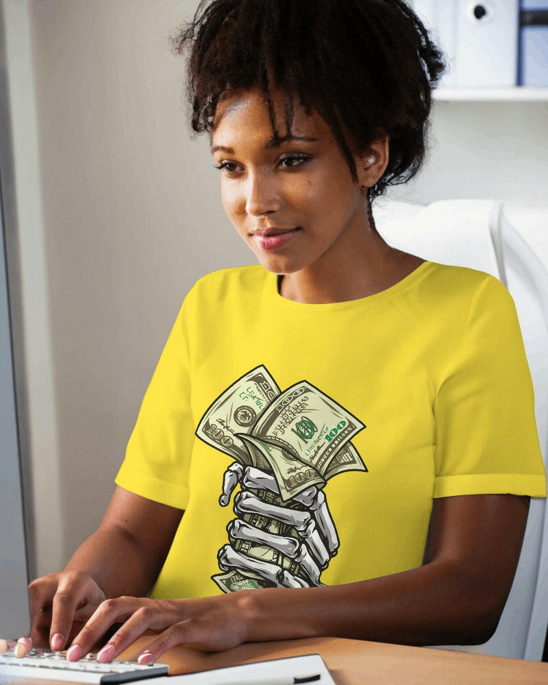 Nitorious Atelier's regular fit tee, featuring Money print, combines comfort and style effortlessly