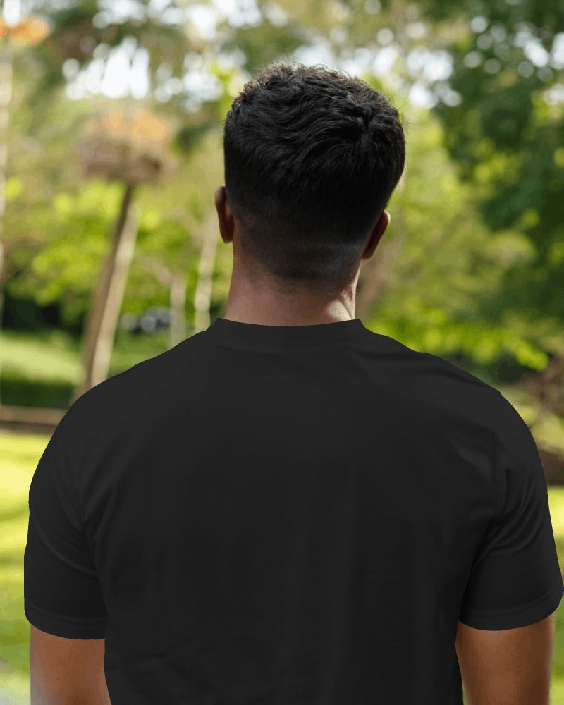 Black oversized 'Stay Calm' t-shirt from Nitorious Atelier. Made from premium cotton, this comfortable and stylish t-shirt features a bold 'Stay Calm' print, perfect for a relaxed and casual look.