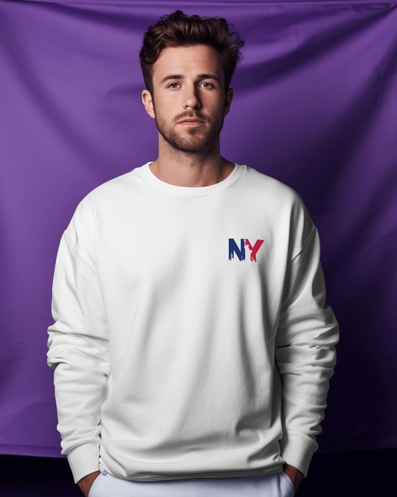 Nitorious Atelier heavy gauge Luxe sweatshirt in white with a bold New York print. Made from premium fabric for warmth and durability, offering a stylish, comfortable look with urban flair.