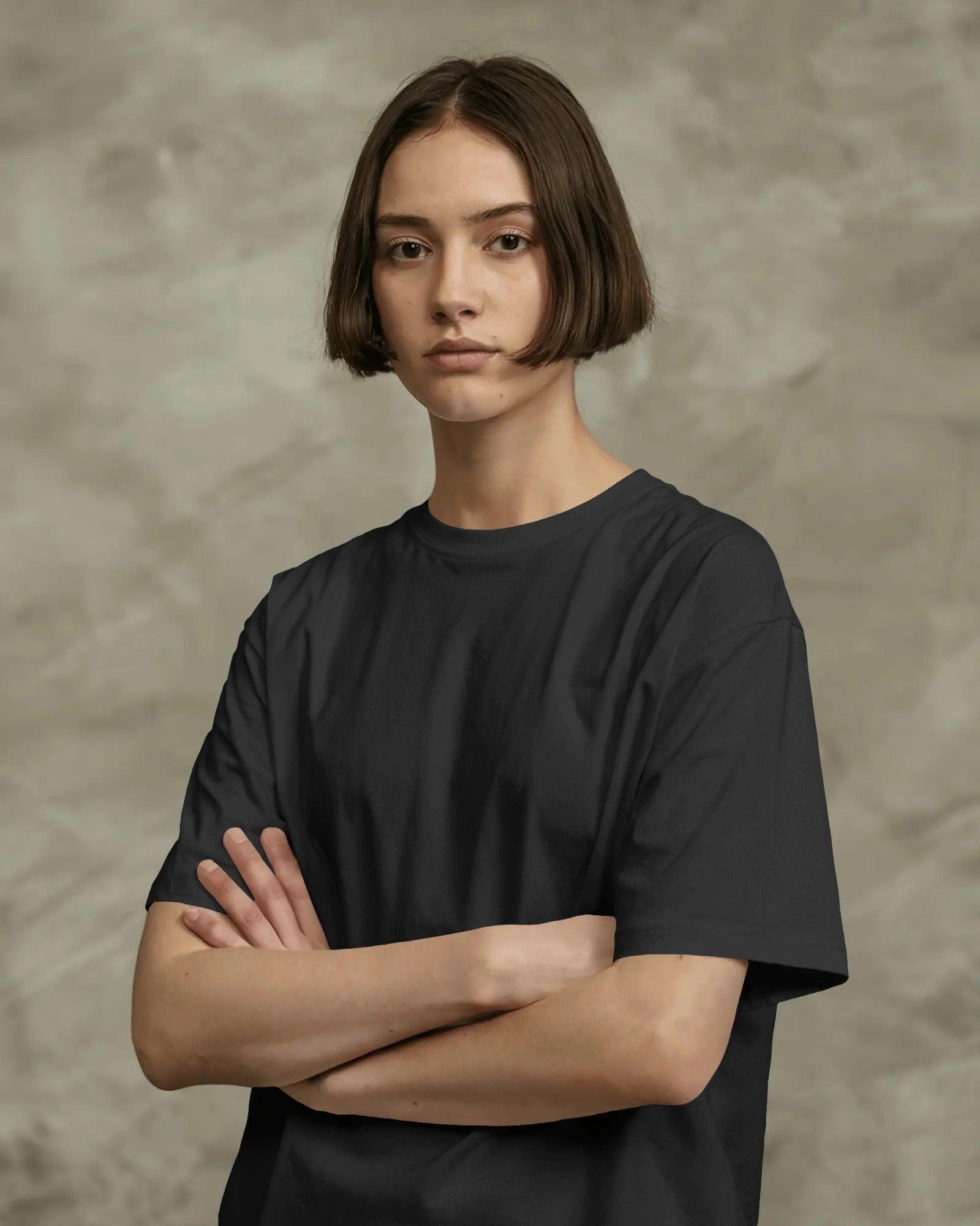 Kilin Culture Black Oversized T-shirt from Nitorious Atelier featuring a cultural-inspired graphic print. Made with premium cotton for a soft, relaxed fit.