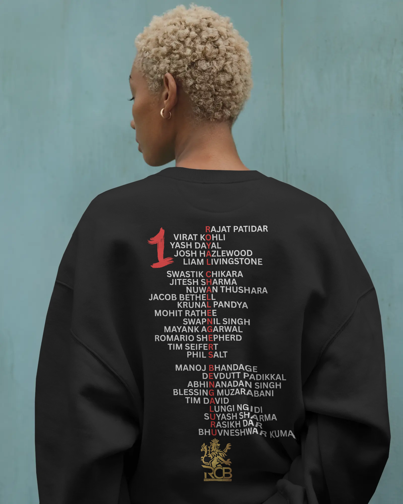 Black Luxe Sweatshirt made from premium cotton fleece, offering a sleek minimalist design with a smooth finish. Features a relaxed fit, soft interior lining, and ribbed cuffs for everyday comfort and elevated streetwear style.