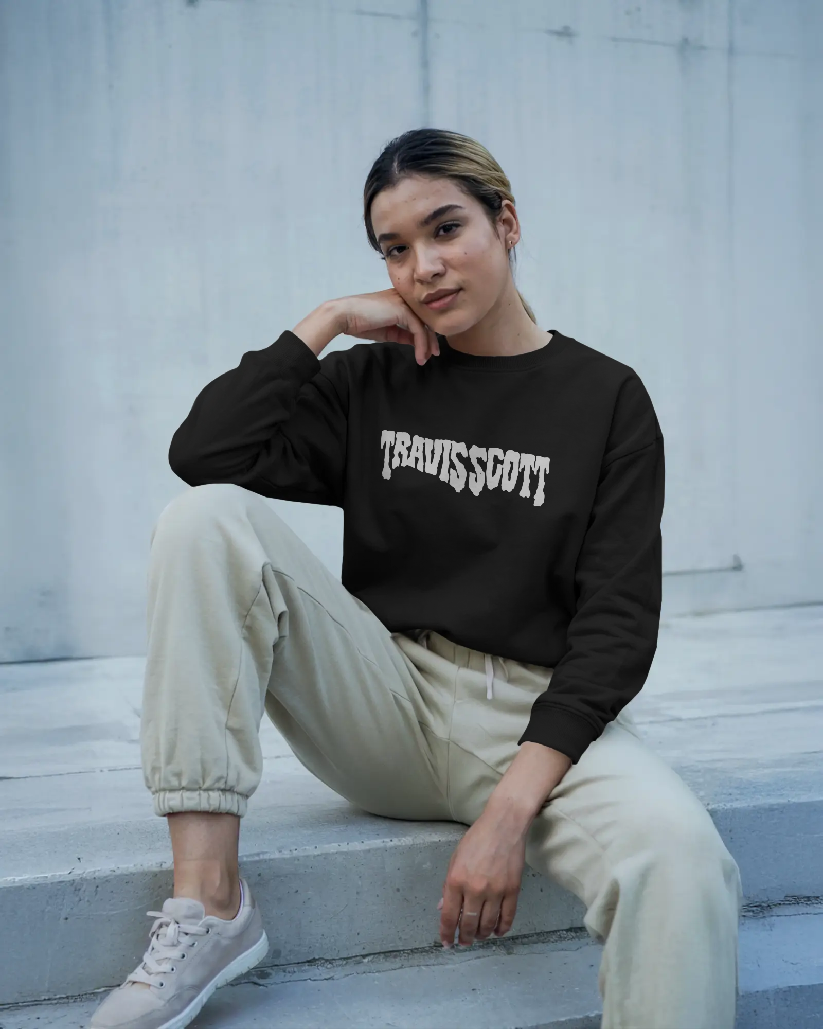 Nitorious Atelier Travis Scott Concert India Black Luxe Sweatshirt – premium cotton oversized tour merch streetwear for fans.